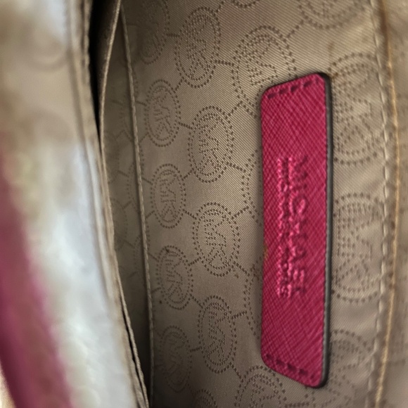 Michael Kors Wristlet - Picture 12 of 16